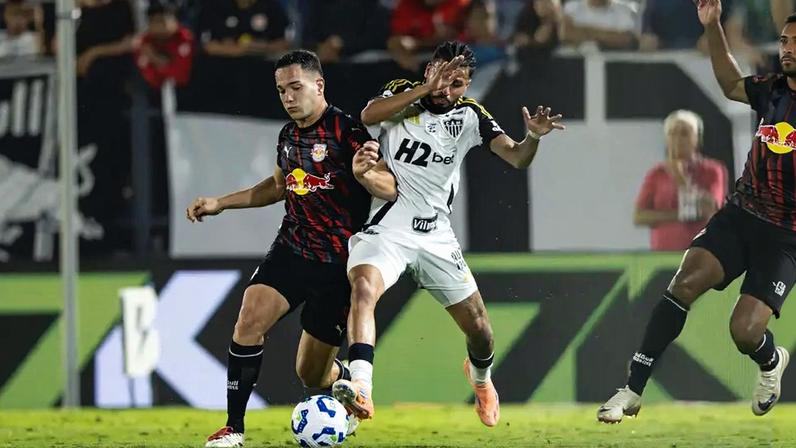 Bragantino x Atlético em 2025 (Foto: Pedro Souza / Atlético)