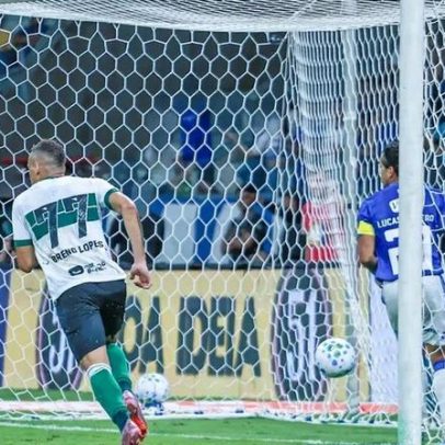 Breno Lopes marca primeira vez pelo Coritiba e minimiza pressão por investimento
