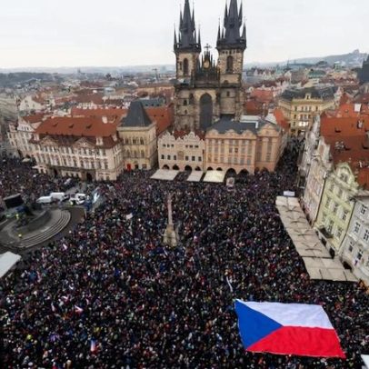 Tchecos apoiam o presidente diante de dissidência com o governo