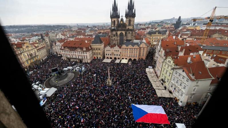 People take part in a rally in support of Czech President Petr Pavel, organised by Million Moments for Democracy group in reaction to dispute between President Pavel and Czech Foreign Minister and Motorists chair Petr Macinka, in Prague, Czech Republic, February 1, 2026. REUTERS/Eva Korinkova