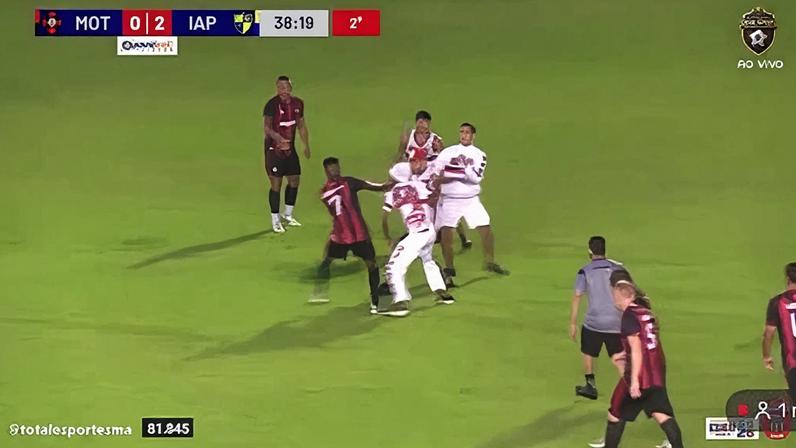 Briga entre Moto Club e IAPE