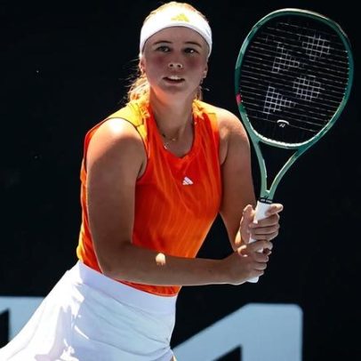 Tauson e Samsonova avançam em Abu Dhabi; Navarro e Fernandez caem