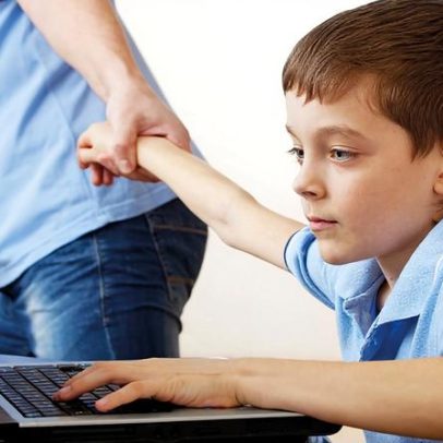 Família ou telas: quem educa as crianças?