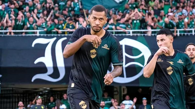 Fabinho comemora gol em Coritiba x Cianorte, pelo Campeonato Paranaense 2026. Foto: JP Pacheco/Coritiba