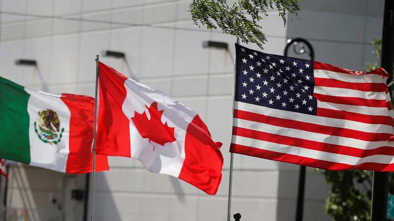 Trump avalia abandonar o USMCA, acordo que negociou, segundo Bloomberg