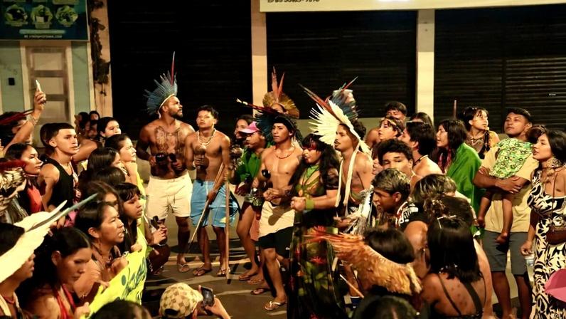Protestos indígenas forçam o Brasil a suspender plano de dragagem do rio Tapajós