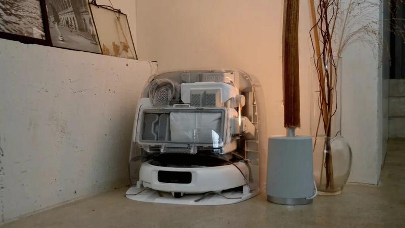 O primeiro robô-aspirador da DJI é um drone de limpeza autônomo pouco confiável