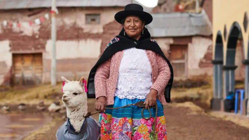 Shepherd Ida Auris Arango at her home in the Peruvian Andes, near puma habitat. Image courtesy of Cristina Hara (@cristina.hara).