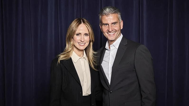 Dana Walden, nova presidente e diretora criativa-chefe da Disney, e Josh D’Amaro, que assume como CEO da companhia em março de 2026