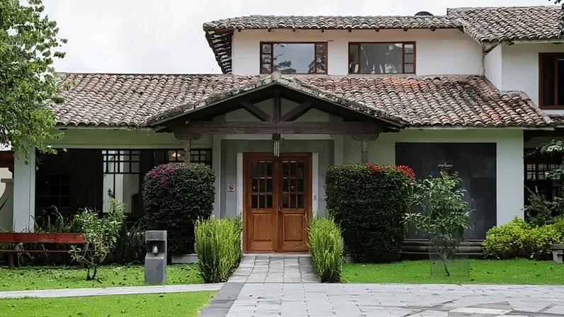 Fazenda em ruínas no Equador é transformada em hotel de luxo