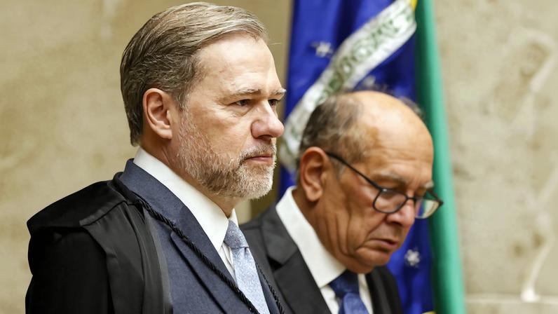 Ministro Dias Toffoli é alvo de críticas após nota do STF não esclarecer pontos sensíveis do inquérito do Banco Master. (Foto: Bruno Peres/Agência Brasil)