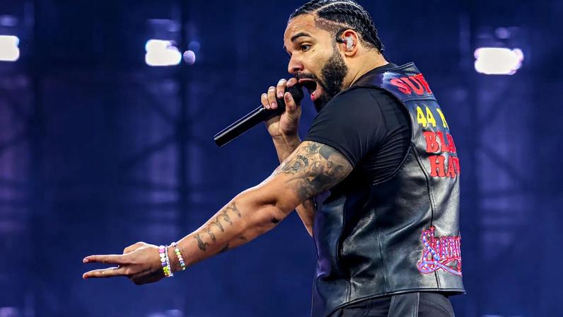 Drake perde US$ 1 milhão após derrota no Super Bowl