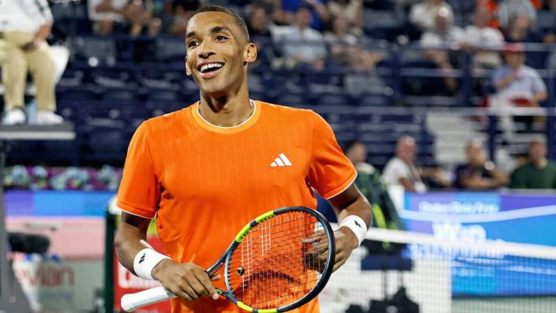 Auger-Aliassime mantém boa forma, vence Lehecka e avança à semifinal