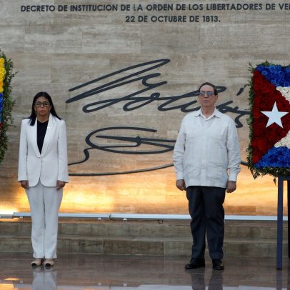 Forças de segurança cubanas deixam Venezuela em meio à pressão dos EUA