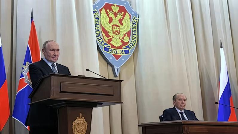 Kremlin reacende ameaças nucleares no quarto aniversário da guerra na Ucrânia