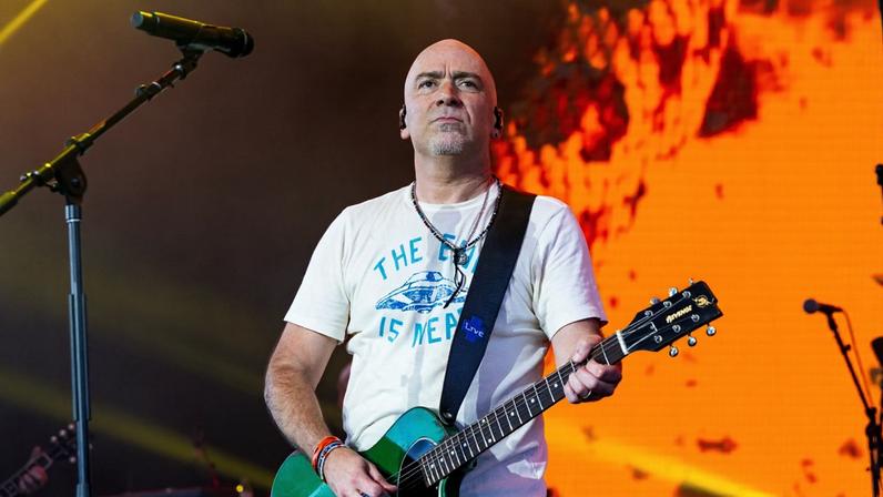 Ex-membros do Live dizem a Ed Kowalczyk para parar de usar o nome da banda
