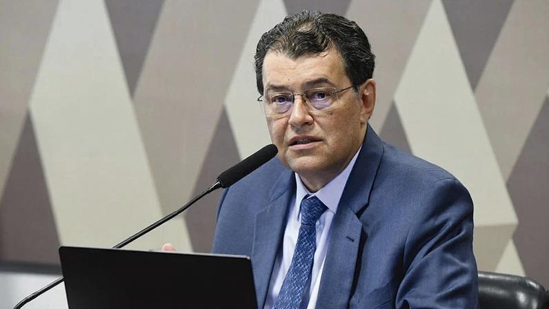 Senado avança fim da carência para licença-maternidade do INSS