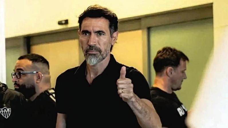 Domínguez inicia no Atlético-MG visando arrumar a casa e retomar competitividade