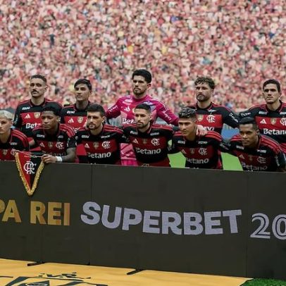 Flamengo retorna ao Rio após ficar com vice na Supercopa