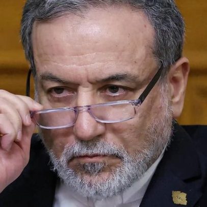 Irã mantém direito à enriquecimento e busca ações de confiança