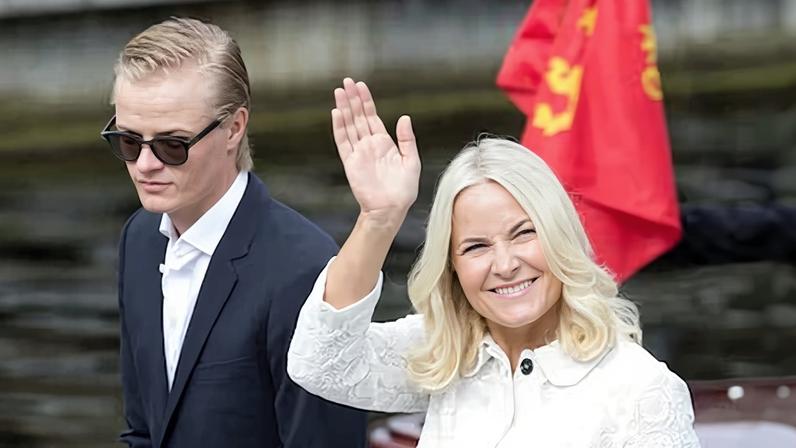 Os arquivos de Epstein desestabilizam várias monarquias europeias