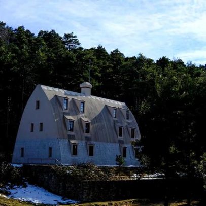 Espanha confirma que Gaudí projetou edifício remoto na floresta