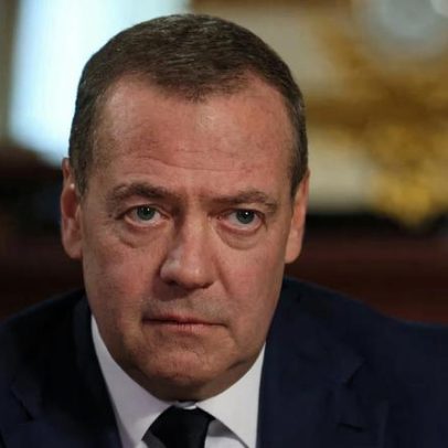Rússia não quer conflito global, afirma Medvedev