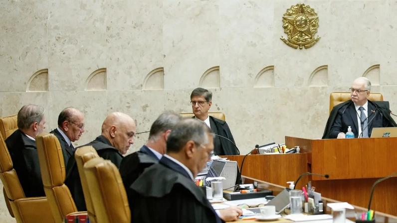 STF adia decisão sobre penduricalhos e define prazo para pagamentos