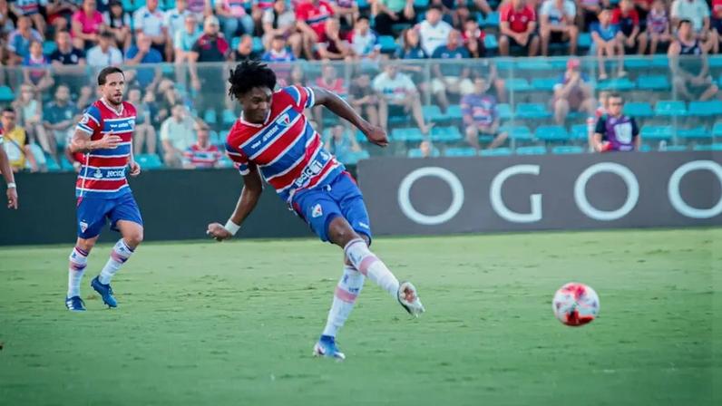 Atacante emprestado pelo Vasco estreia com assistência pelo Fortaleza