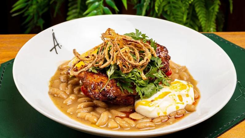 Áscua Cozinha de Fogo, em Curitiba, aposta em brasa e cozinha de fusão