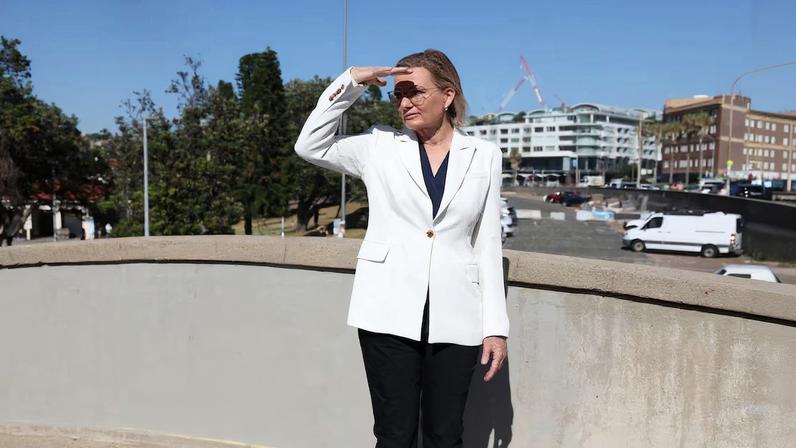 Líder da oposição australiana enfrenta desafio de liderança após renúncia de parlamentar