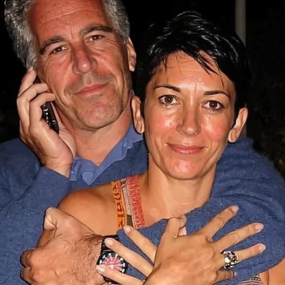 Fórum de Davos investiga vínculos do CEO com Epstein