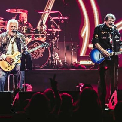 The Real Guess Who recupera o nome e parte para turnê