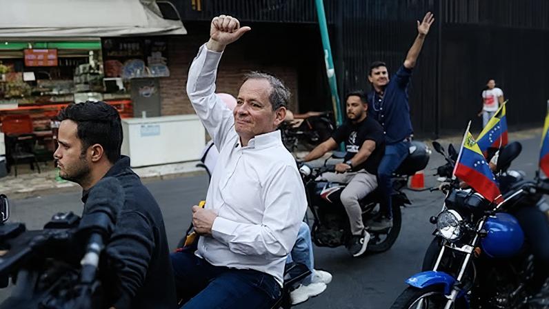 Venezuela concede liberdade plena ao opositor Juan Pablo Guanipa