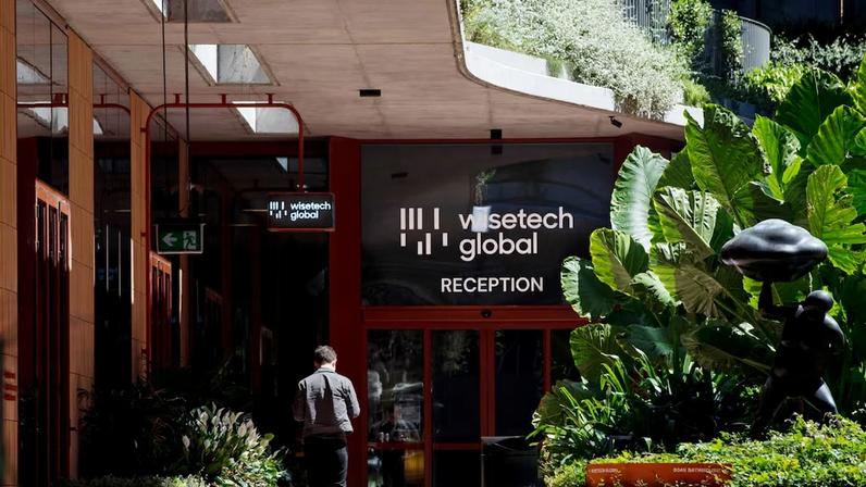 CEO demite 30% da equipe para investir em IA e prevê ganho de produtividade