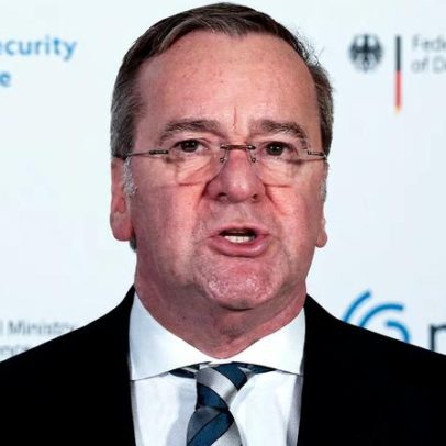 Ministro alemão da Defesa pede parceria previsível com EUA