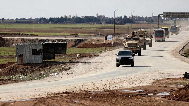 Iraque diz ter transferido cerca de 3 mil prisioneiros do ISIS da Síria