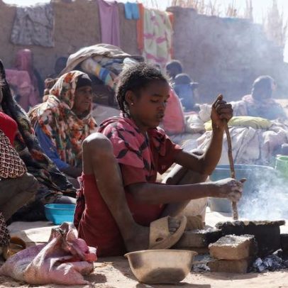Desnutrição atinge níveis de fome em duas áreas no Norte Darfur, aponta monitor