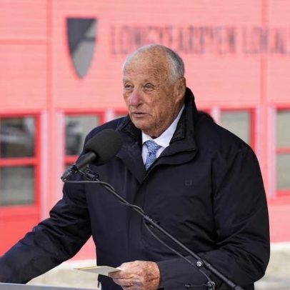 Rei Harald V da Noruega é levado a hospital na Espanha