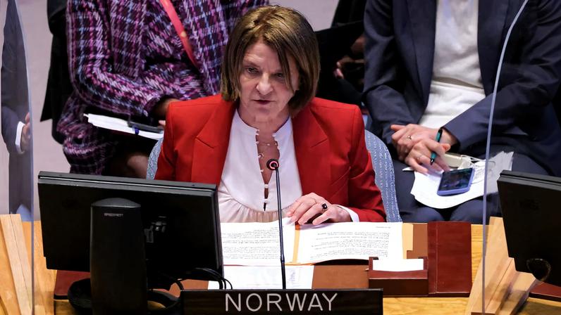 Polícia norueguesa investiga casal de diplomatas por corrupção ligada a Epstein