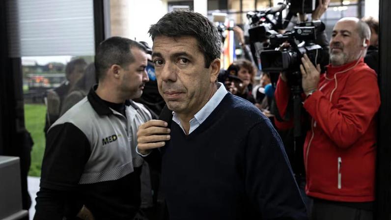 Chófer de Mazón diz que estavam no centro de Valencia quando soou Es-Alert