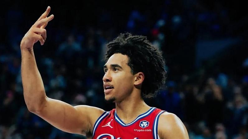 76ers troca Jared McCain