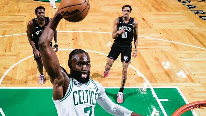 Jaylen Brown lidera ataque histórico do Celtics contra o Nets