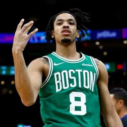 Celtics realizam trocas na trade deadline e assinam com jogador