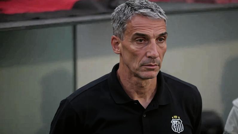 Peixe enfrenta o Vasco na Vila Belmiro (Foto: Ernani Ogata/Código 19/Gazeta Press)