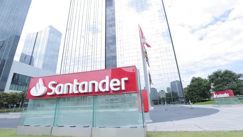Santander Brasil registra lucro no 4º tri alinhado à projeção, 17,6%