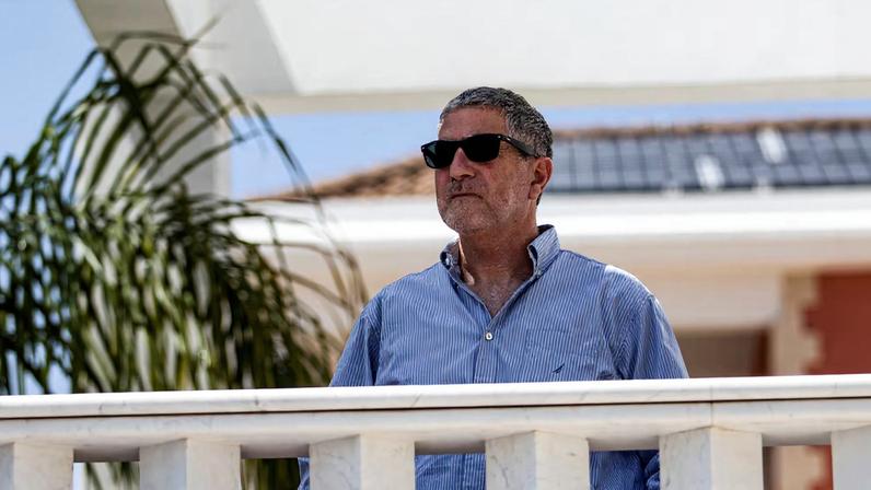 Corte grega condena quatro por espionagem de dados no escândalo de grampos