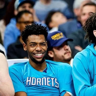 Núcleo jovem do Hornets dá novo fôlego à equipe na NBA