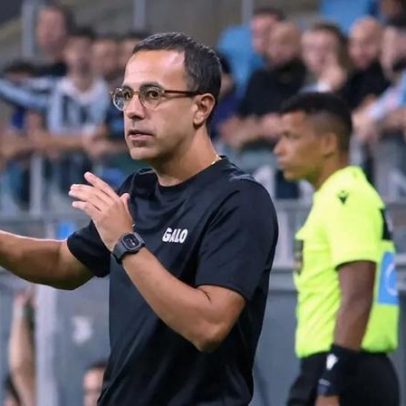 Interino do Atlético-MG critica arbitragem contra o Grêmio