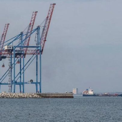 Exportações ucranianas de trigo e minério de ferro atingidas por ataques a portos